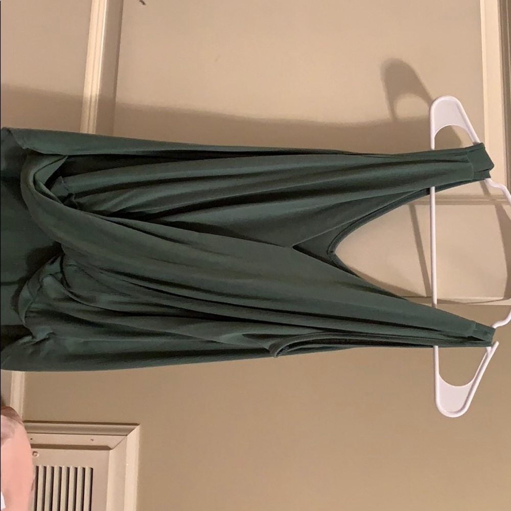 Green tank - Picture 2 of 2